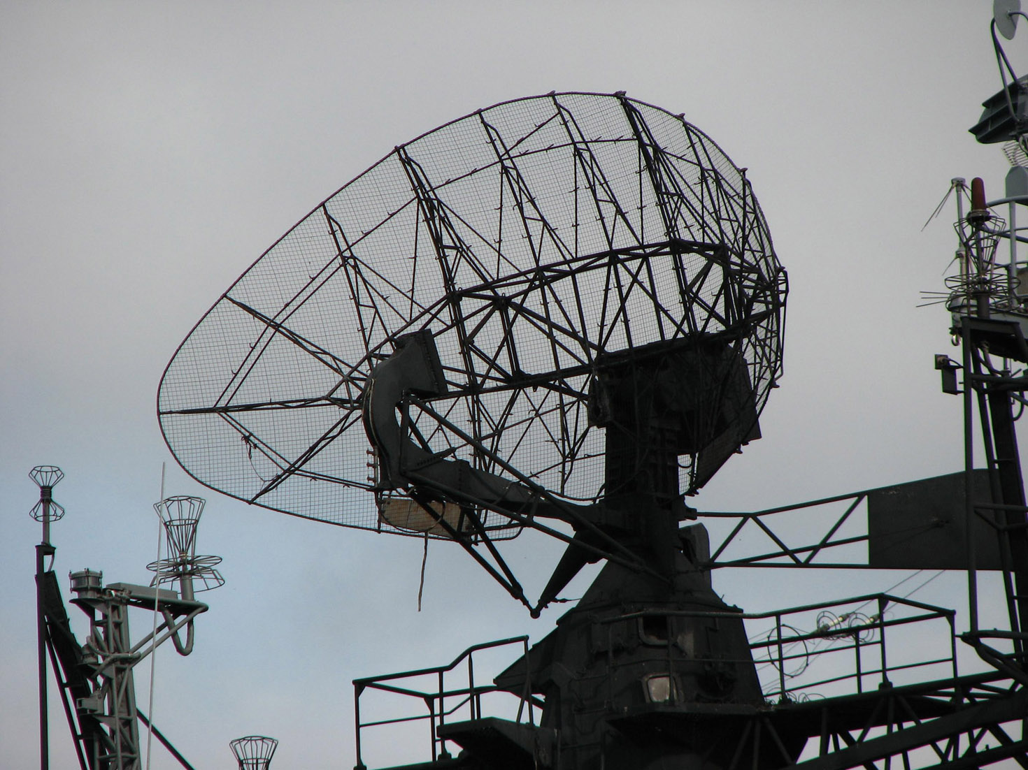 Ship radar. РЛС МР 500. РЛС Кливер МР-500. Корабельная РЛС. Кливер мр500. РЛС МР-800.