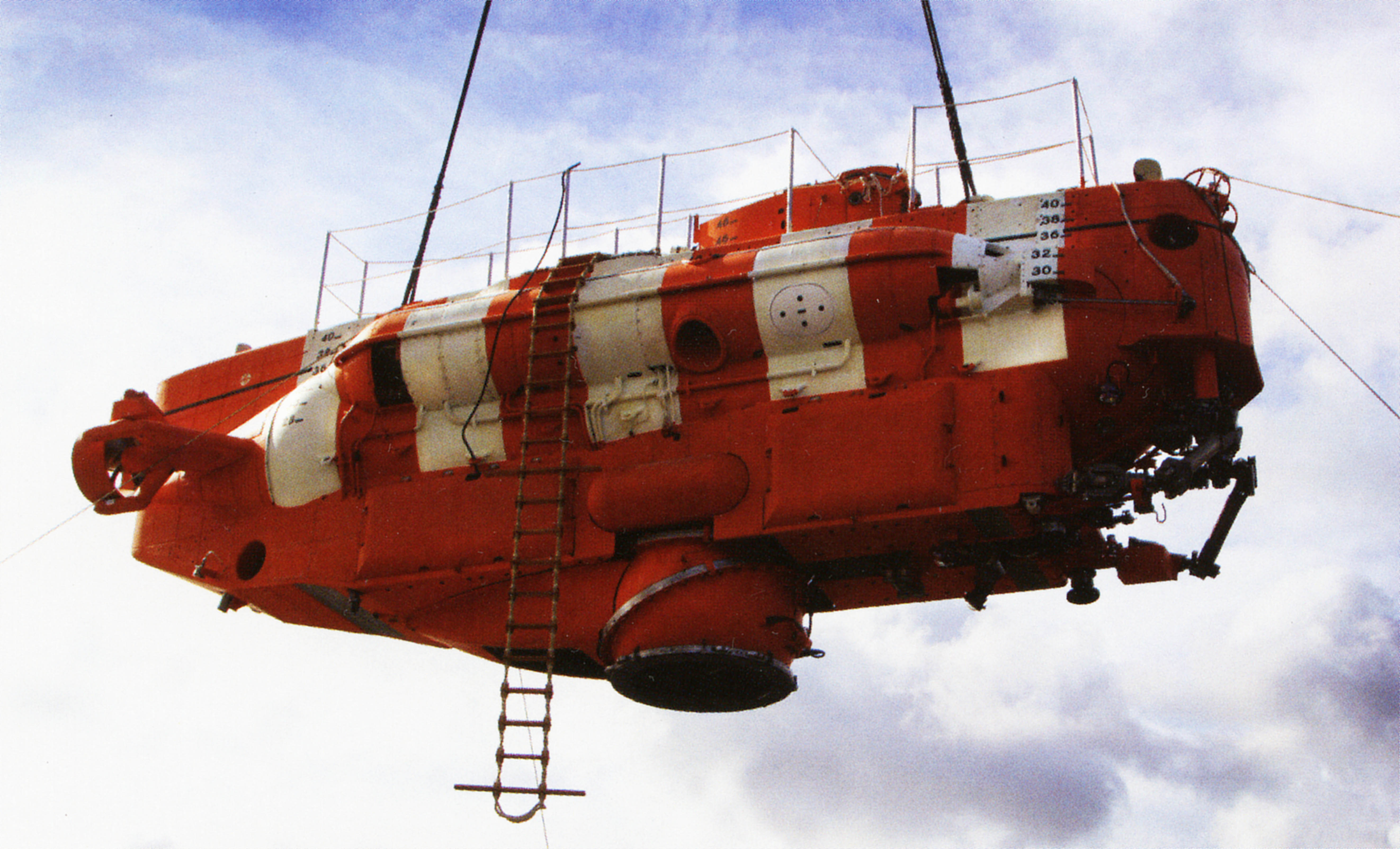 Подводный спасательный. Спасательный аппарат Бестер 18270. Глубоководный спасательный аппарат «АС-28». Бестер 1 глубоководный аппарат. СГА Бестер-1 проекта 18271.