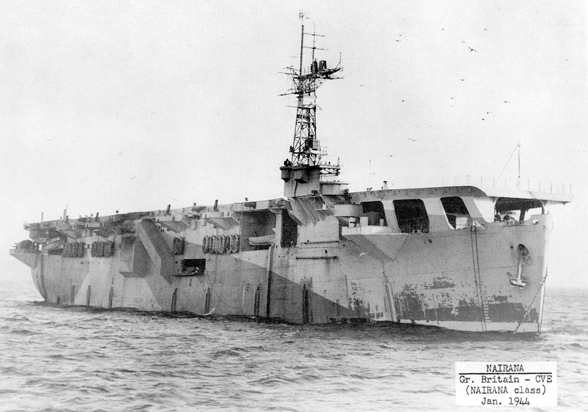Me rn. HMS Nairana d05. Эскортный авианосец Эвенджер. Авианосцы Nairana klassa 1943 год. Авианосцы типа «Найрана».